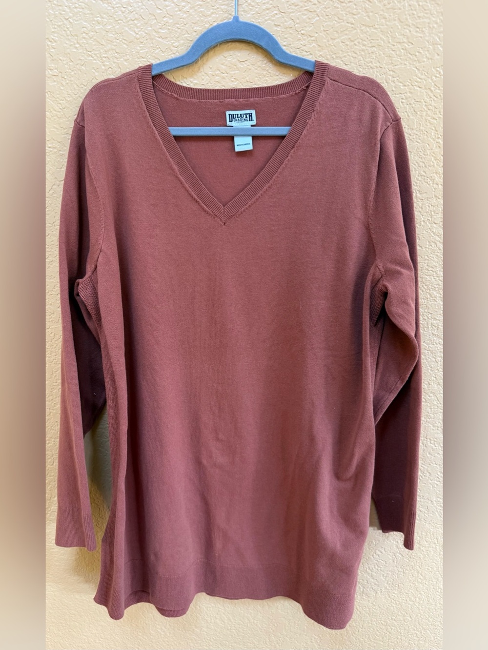 Duluth Trading V-Neck Pullover Sweater in Rust - XXL - Plus